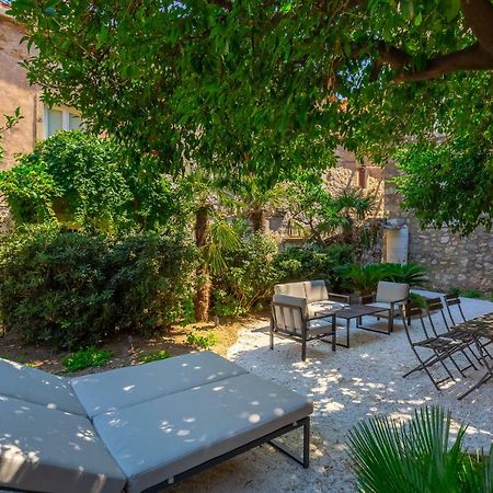 הוילה דוברובניק Old Town House With Floor Heating & Lush Private Garden מראה חיצוני תמונה